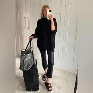 Commando Womens Black Faux Leather Crop Flare Slimming Shape wear Leggings M